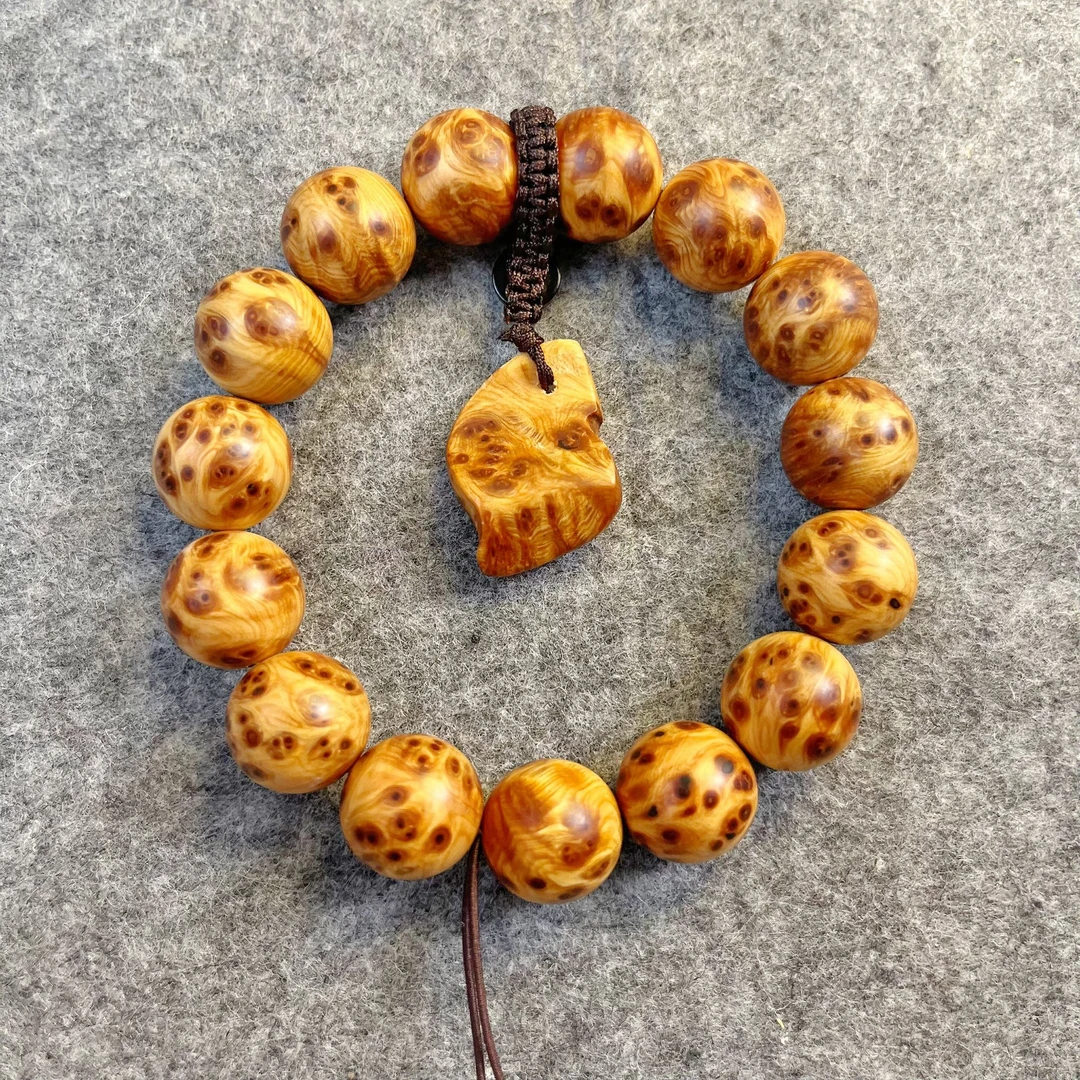 太行崖柏1.5双面满瘤