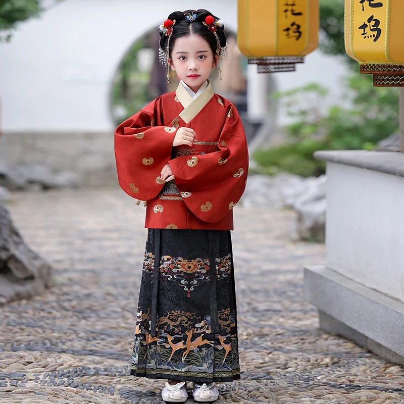 童锣湾【双鹿赴春】马面裙上衣女童套装国风明制补服冬装新款年服