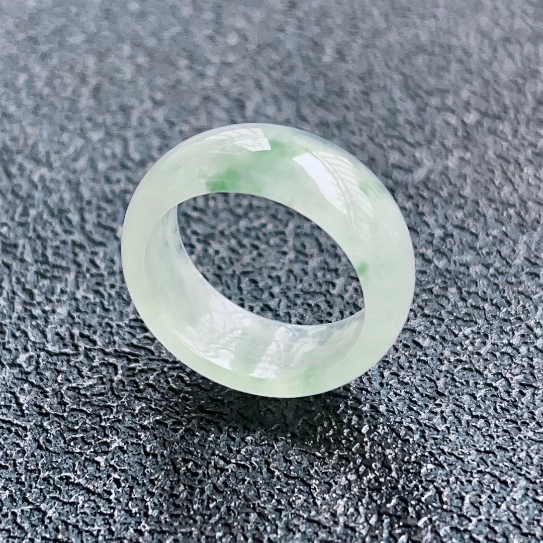 翡翠戒指12号缅甸天然翡翠A货冰种飘绿花翡翠指环宽版玉戒圈尾戒