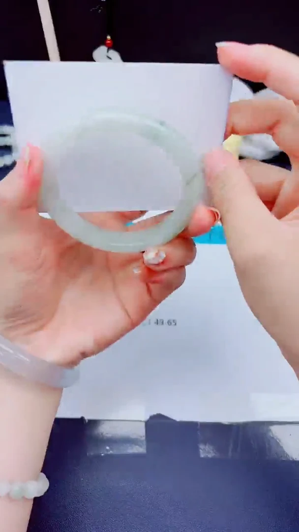 【闪购商品】石英质玉手镯未镶嵌223