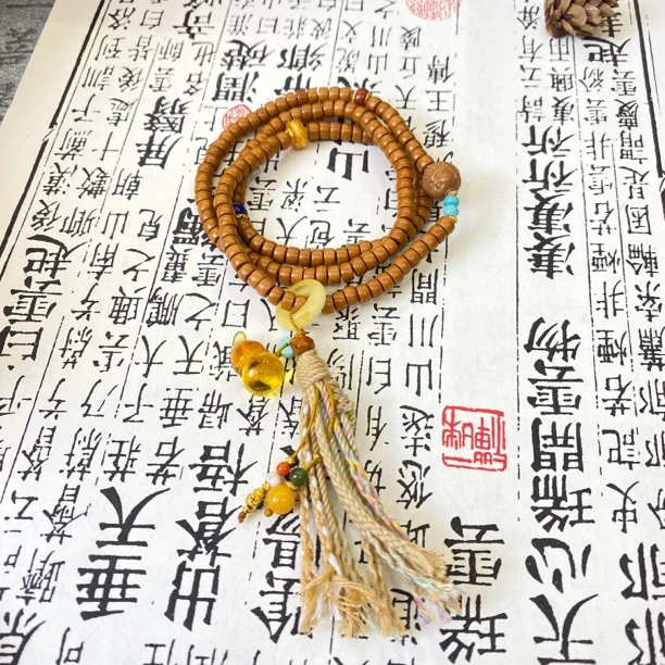 橄榄核直切设计款宝葫芦三圈手串（多样性发货）