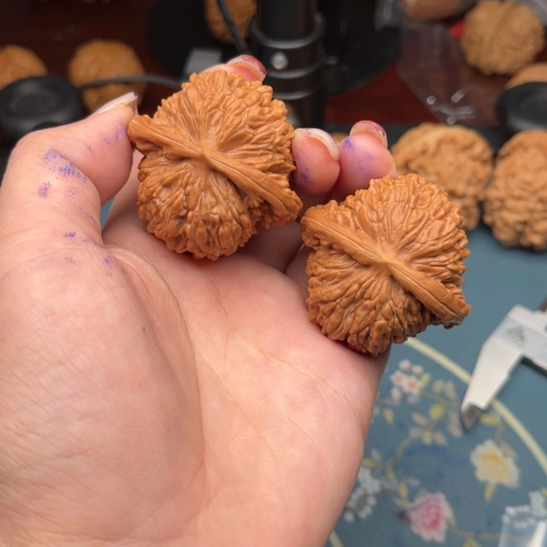 【闪购商品】文玩核桃吊坠东**仙