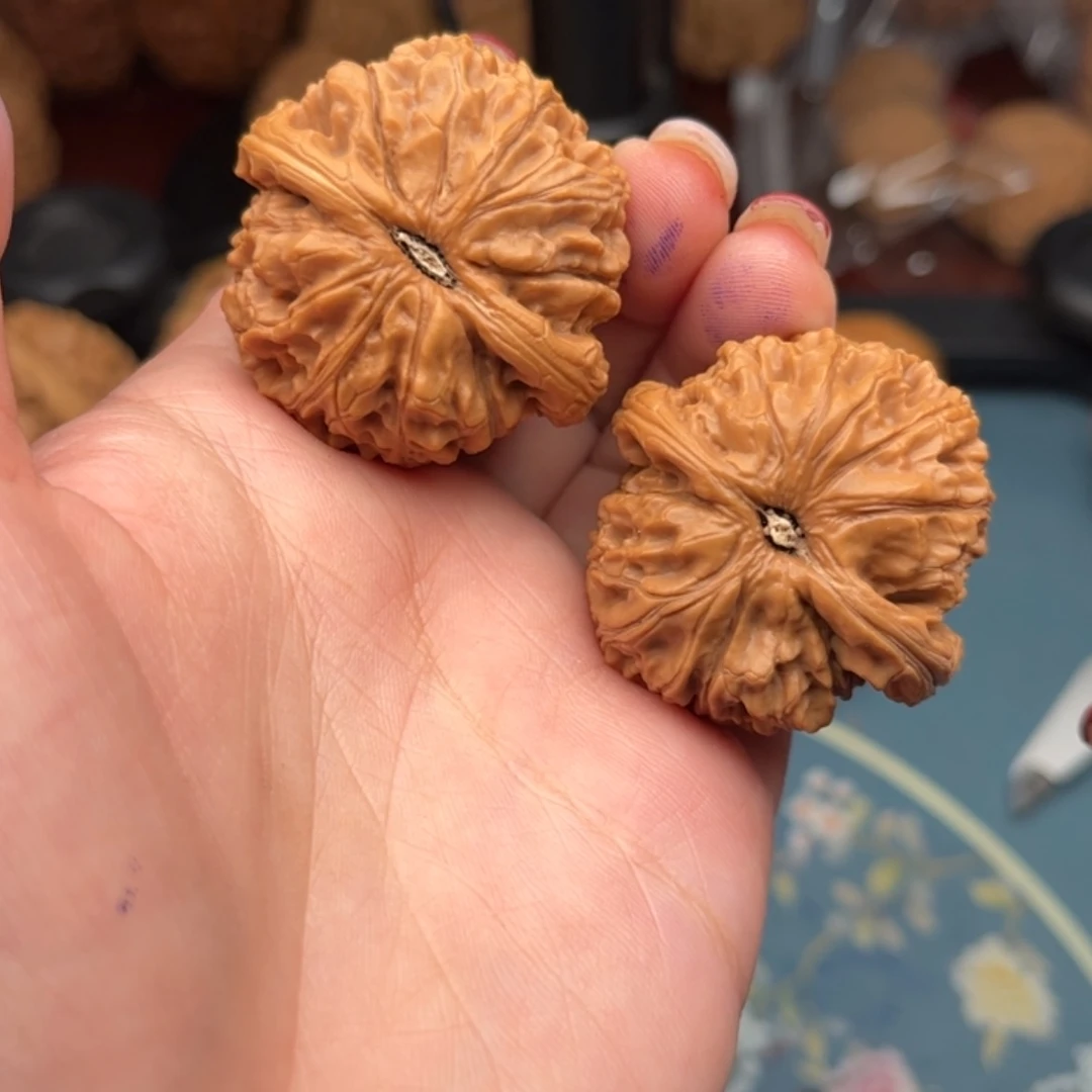 【闪购商品】文玩核桃吊坠看****大