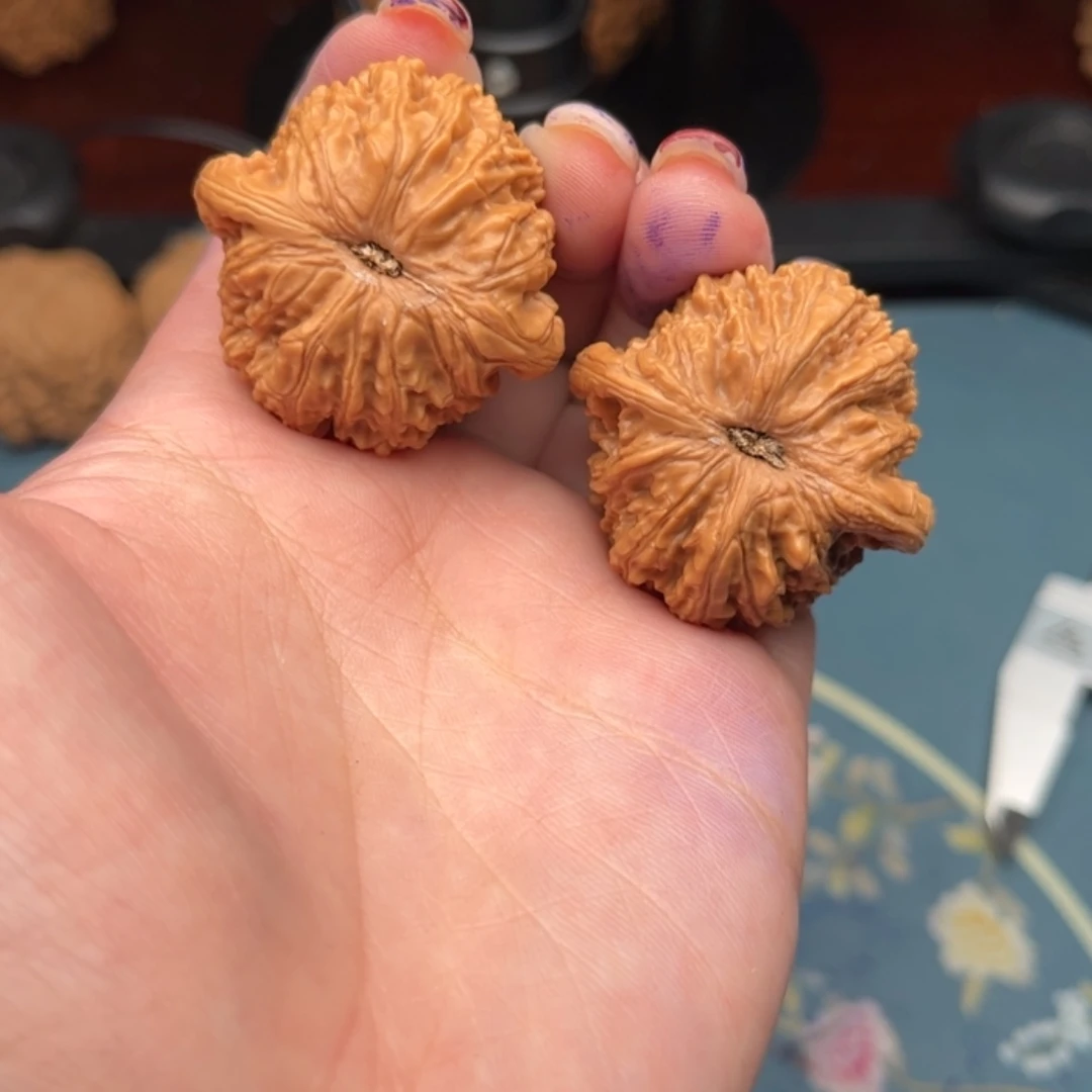 【闪购商品】文玩核桃吊坠岁*