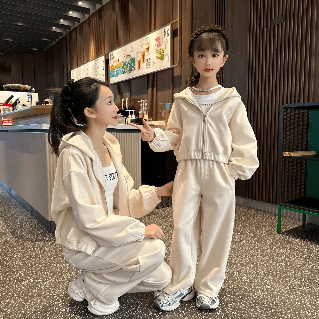 女童套装秋冬新款2024儿童春装洋气中大童秋冬装休闲运动两件套