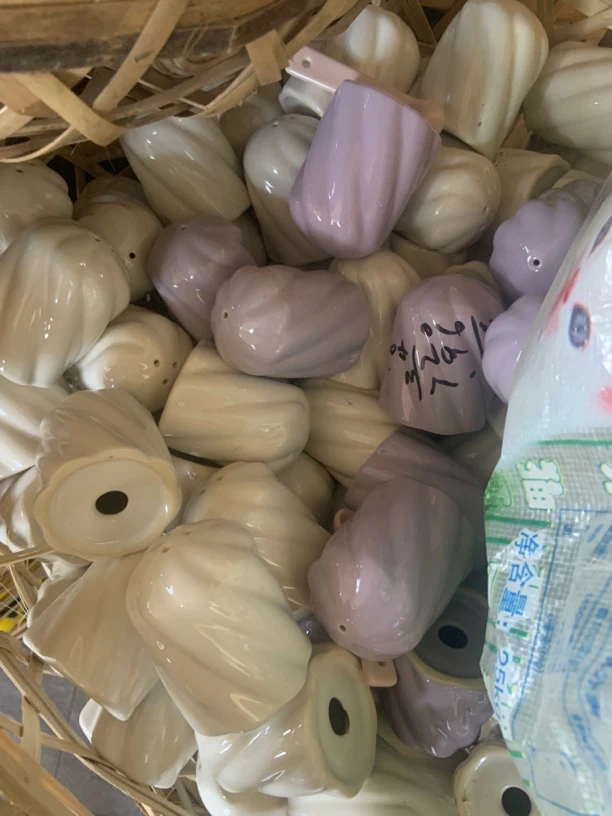 牙签罐白色。陶瓷高温陶瓷卡通牙签罐
