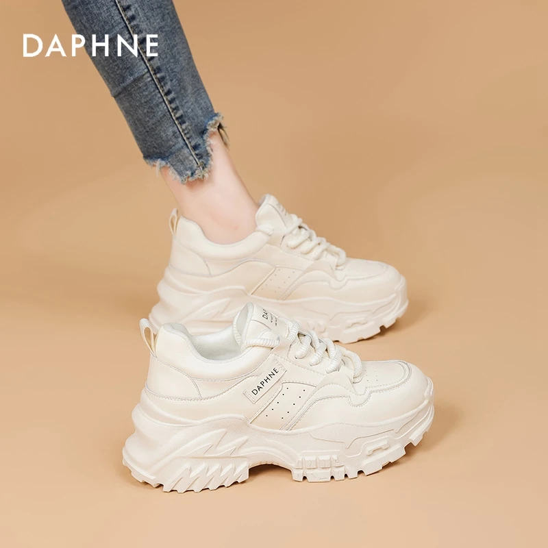 Daphne/达芙妮女鞋2025冬季老爹鞋厚底增高简约透气小白鞋时尚鞋