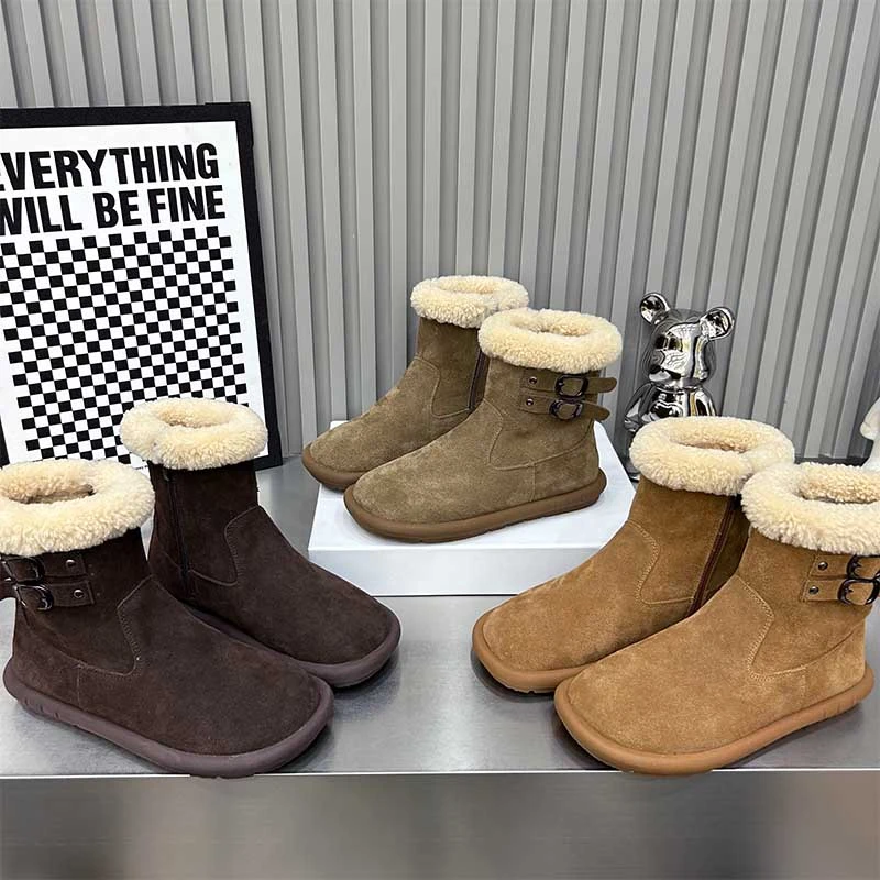 雪地靴高端轻奢秋冬新款加绒保暖小众女鞋真皮复古圆头平底马丁靴