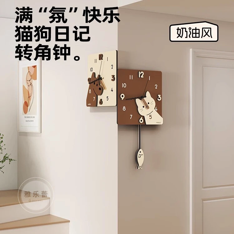 猫狗创意拐角钟表装饰画双面挂钟客厅简约转角时钟挂墙家用新款画