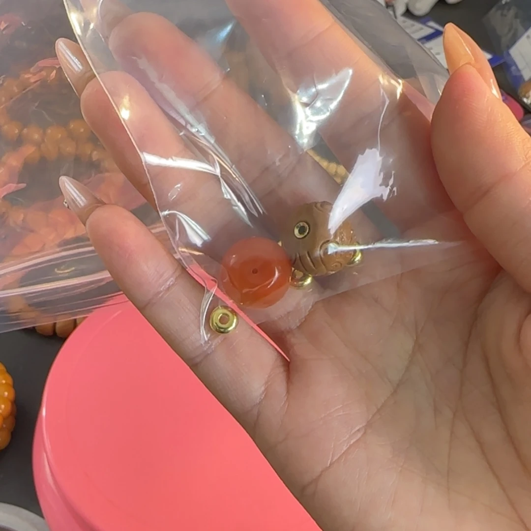 【闪购商品】猴头核桃吊坠陈***