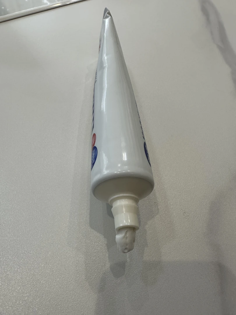 小狮子大白管牙膏