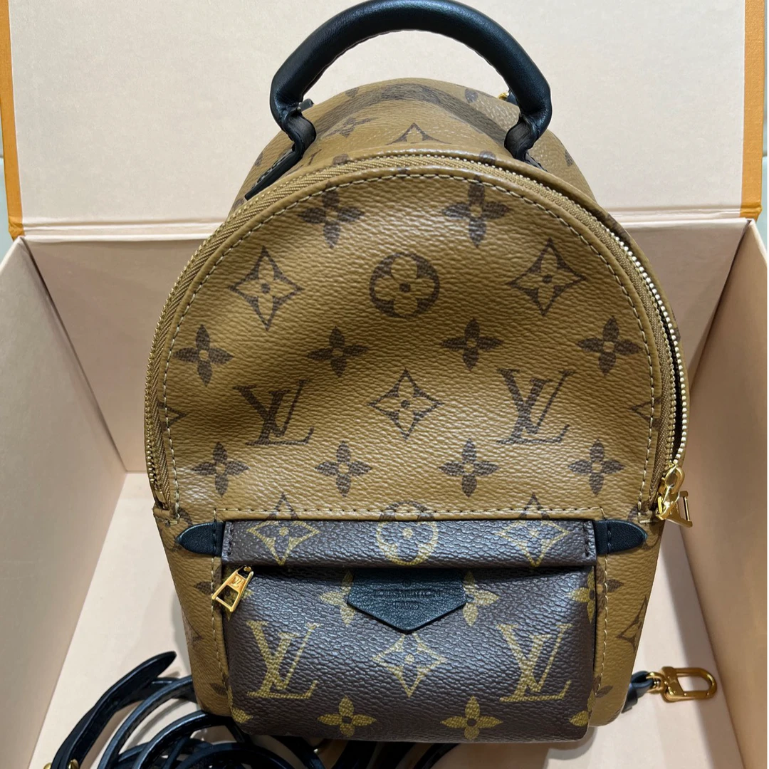 99新 LV lv新款拼色龅牙小书包mini芯片款/香菜奢品/奢侈肩包