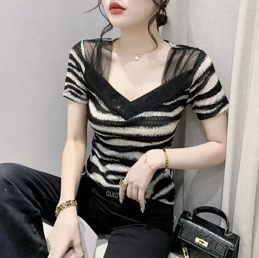 2024夏季新品双肩网纱烫钻V领洋气时尚百搭t恤修身显瘦短袖气质