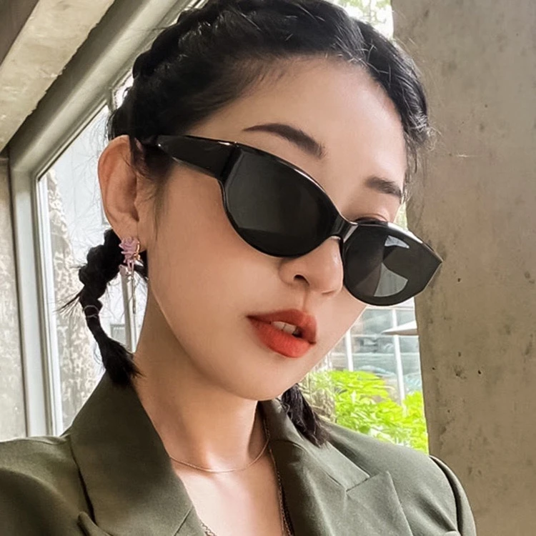 槑槑哒猫眼墨镜女款潮酷复古新款高级感欧美搞怪辣妹美式小脸眼镜