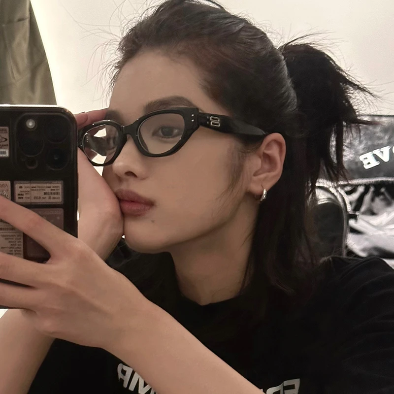 猫眼眼镜框女韩版潮网红街拍凹造型复古可配近视防辐射窄框眼镜