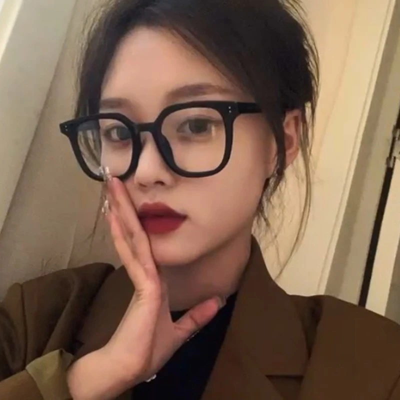 方形网红款黑框素颜眼镜女韩版潮防辐射平光可配近视有度数眼镜框