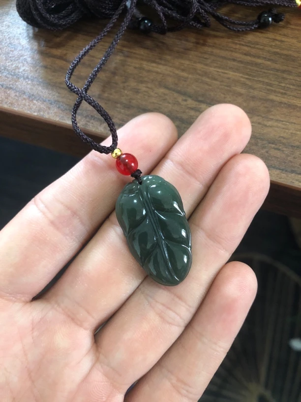 和田玉金枝玉叶挂件吊坠