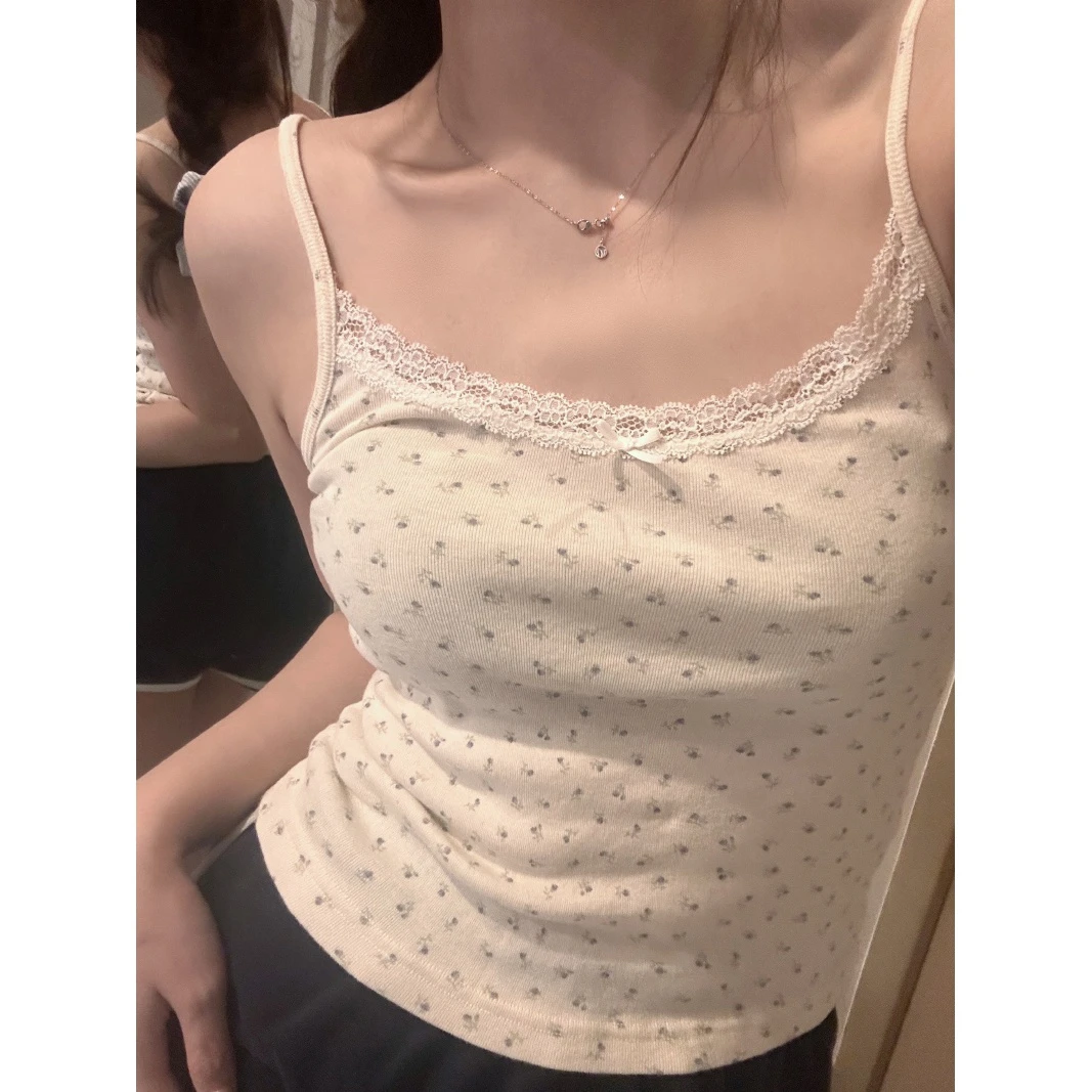 纯欲蕾丝碎花吊带背心女夏季内搭显瘦带胸垫短款无袖打底上衣外穿