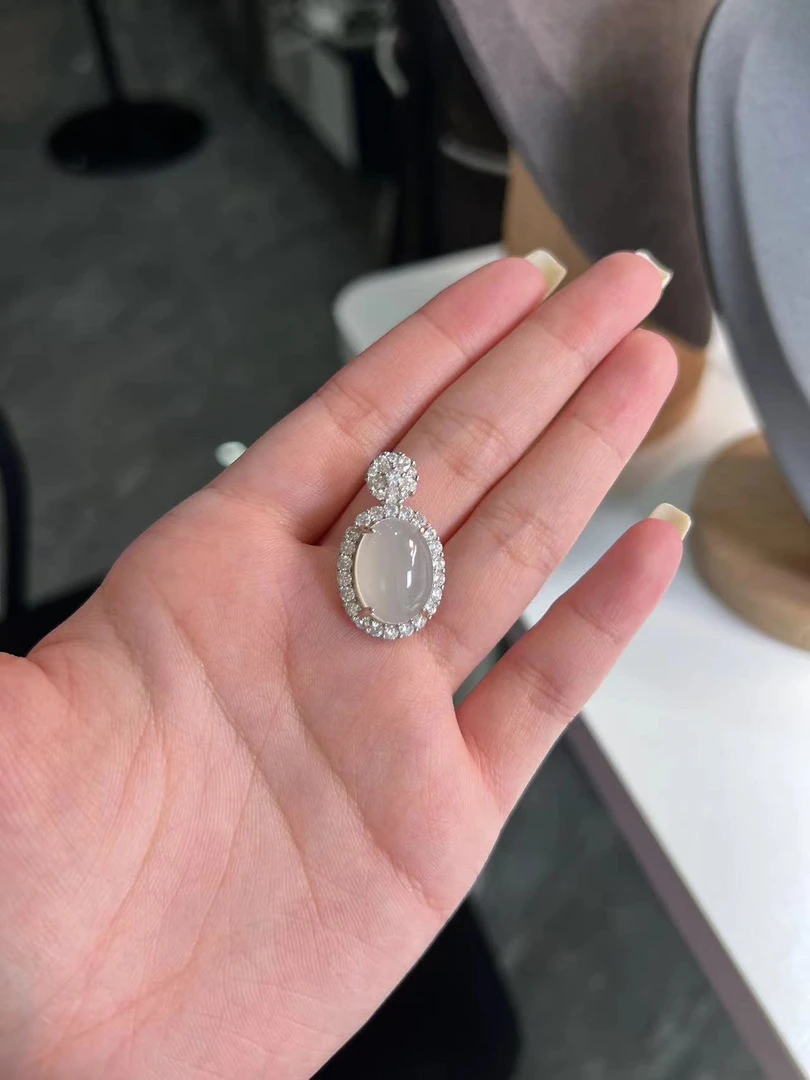 天然宝石玉髓蛋面吊坠（备注颜色）