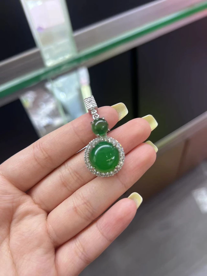 天然宝石玛瑙玉髓蛋面吊坠