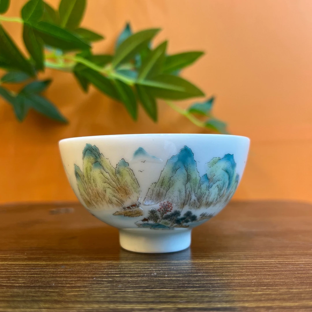 福利景德镇高白泥粉彩富春山居鸡心主人杯