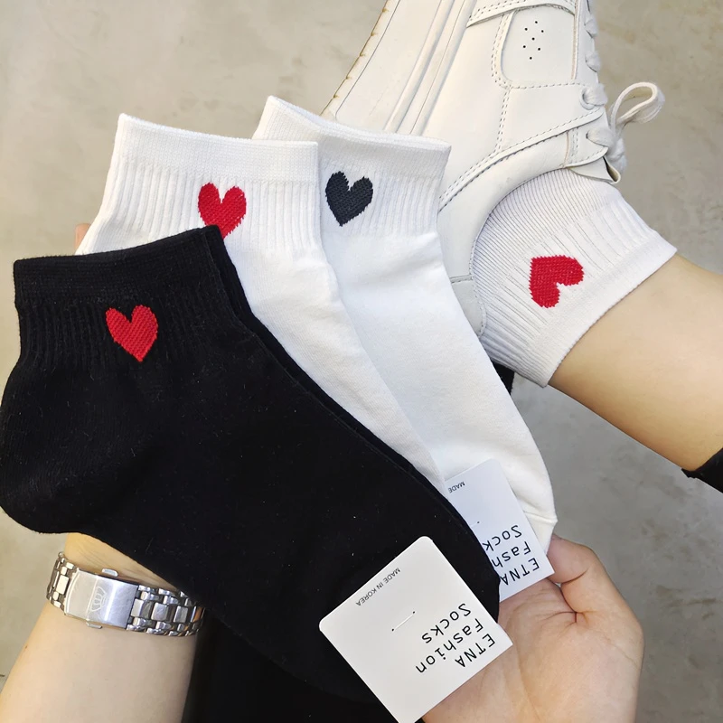 东大门ETNA进口袜子女船袜韩国小桃心短袜爱心白色短筒潮女四季袜