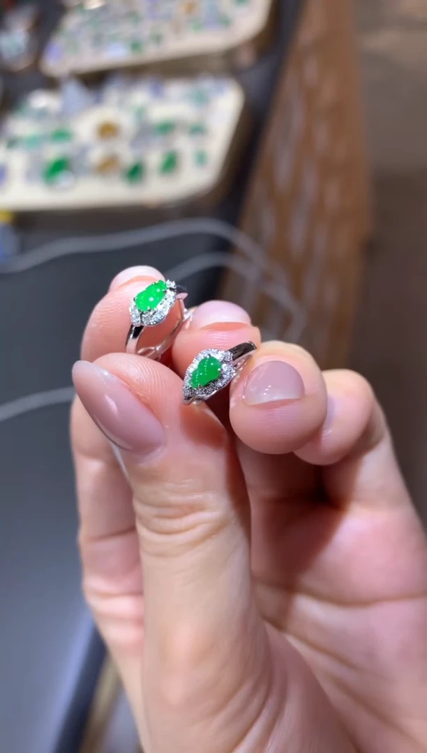 【闪购商品】翡翠耳饰18K金镶嵌|不退不换