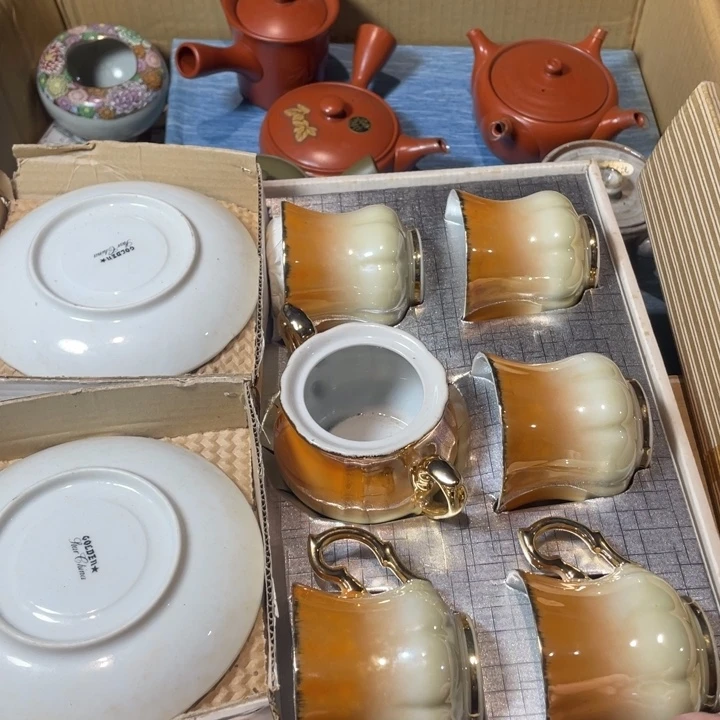 新亿阁瓷器手工艺制作店
