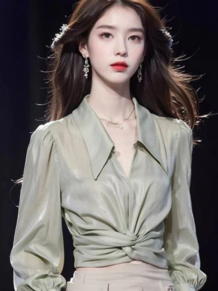 2569独特别致绝美泡泡袖衬衫女秋季新款高级感时尚洋气长袖小衫