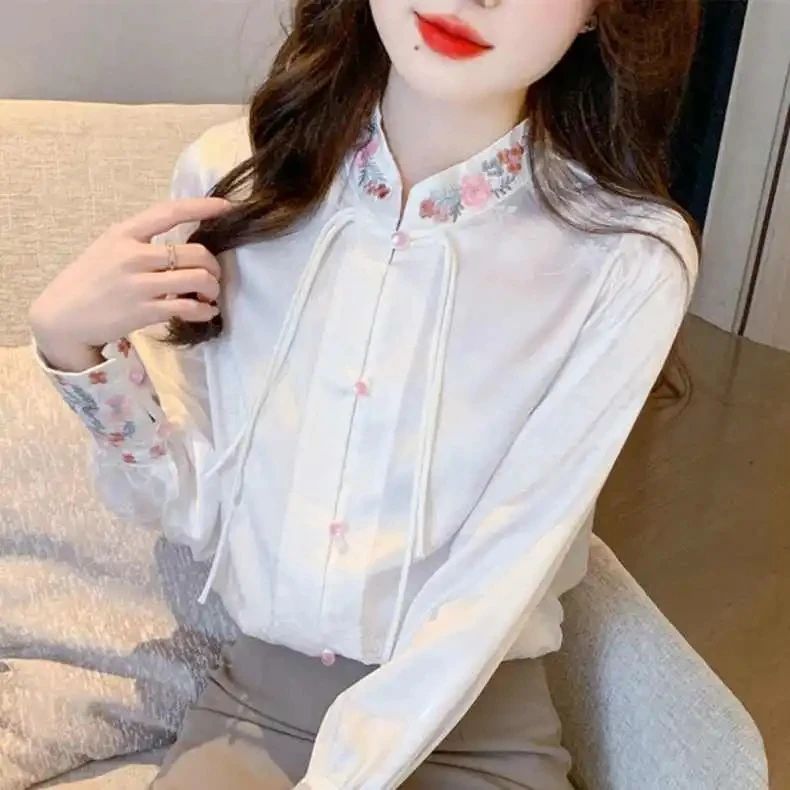 2501#新中式国风立领绣花衬衫女春季复古设计感小众盘扣衬衣