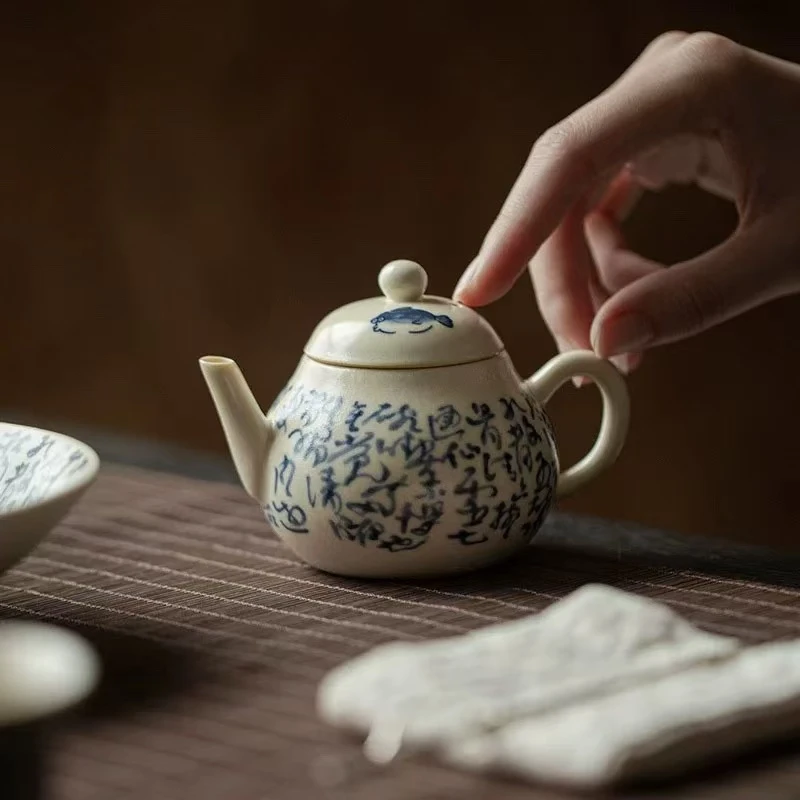 柒月 | 苏打釉青花诗文鳜鱼壶