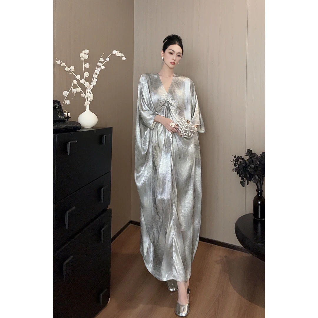 紫紫  斑驳美学 洒银V领蝙蝠袖晚装连衣裙轻奢女装连衣裙ZSJC0447