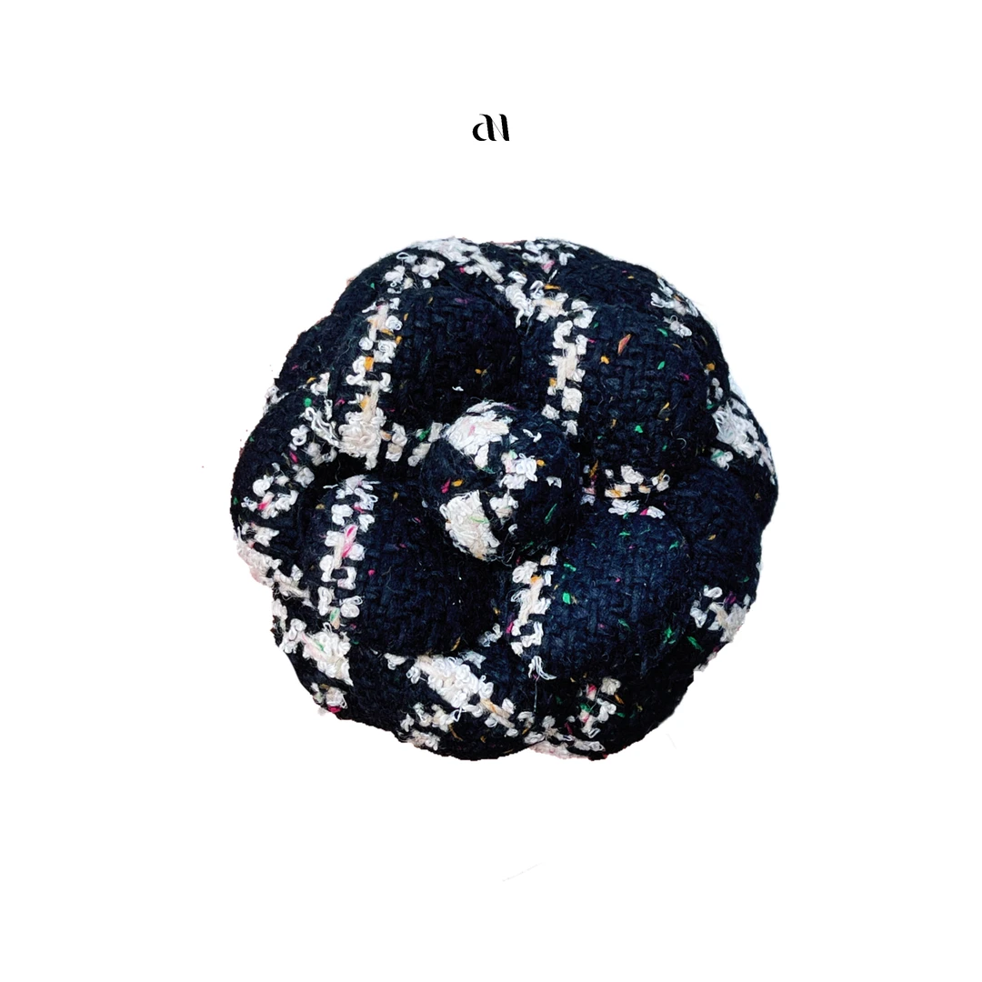 非金属皮质胸针 Aiko专属  山茶花朵尼布胸针