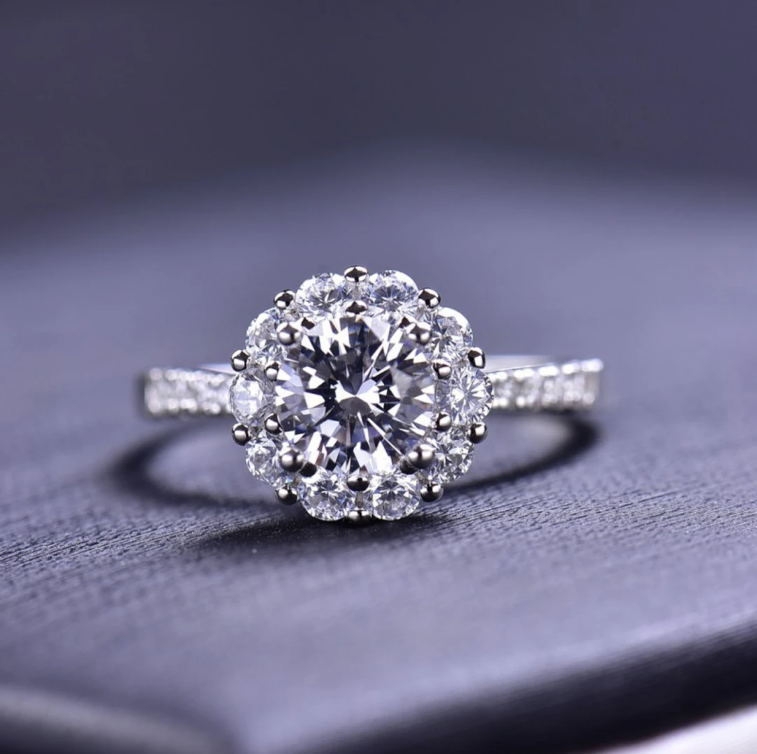 925银莫桑石戒指 【小铃兰】0.5ct-1.0ct经典时尚轻奢镶嵌闭口女戒.