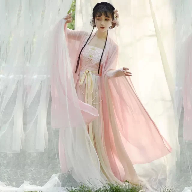 五月生正品原创汉服女唐制齐胸诃子裙刺绣复原款大袖衫超飘逸