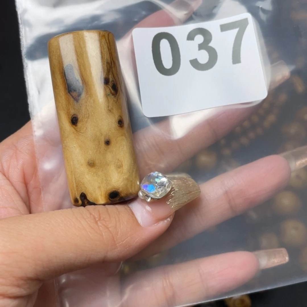 【闪购商品】小六子根雕