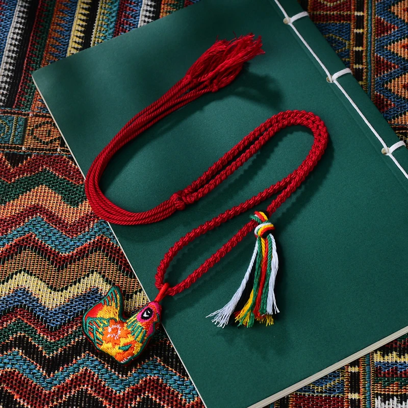 真安顺 非金属项链 国朝民族风手工缝艾草香包十二生肖本命年项链