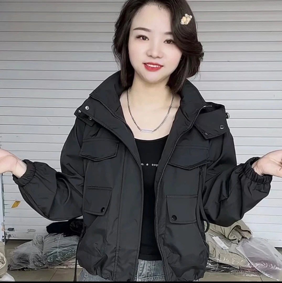 春秋新款大码拉链口袋显瘦冲锋衣洋气女宽松上衣外套时尚连帽休闲
