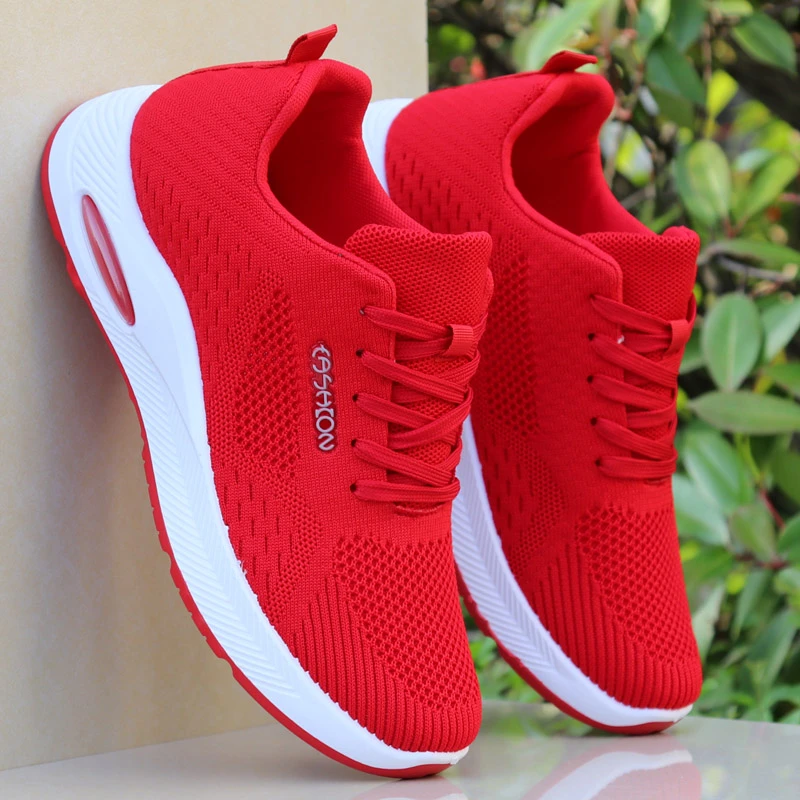 本命年红色鞋子男新款透气防臭软底耐磨男鞋轻便运动鞋防滑跑步鞋