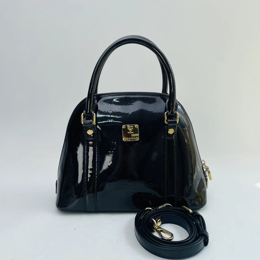 95新 MCM 38682 手提