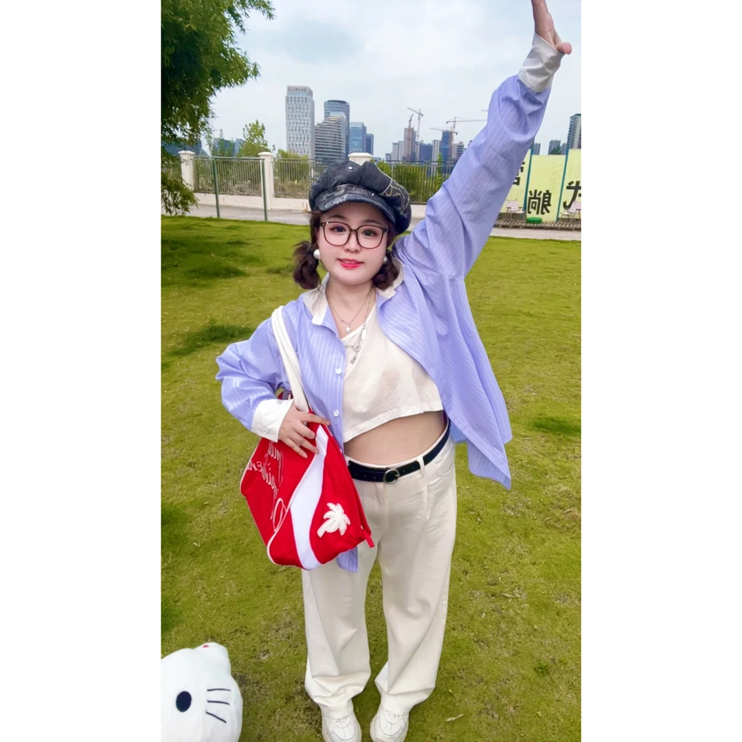 LIN/小美很忙【海盐欧尼】女装 2024秋冬季设计感条纹衬衫WLL015