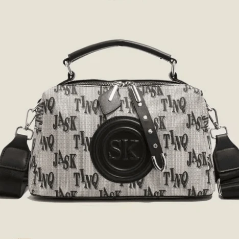 A印花单肩时尚经典枕头包H154