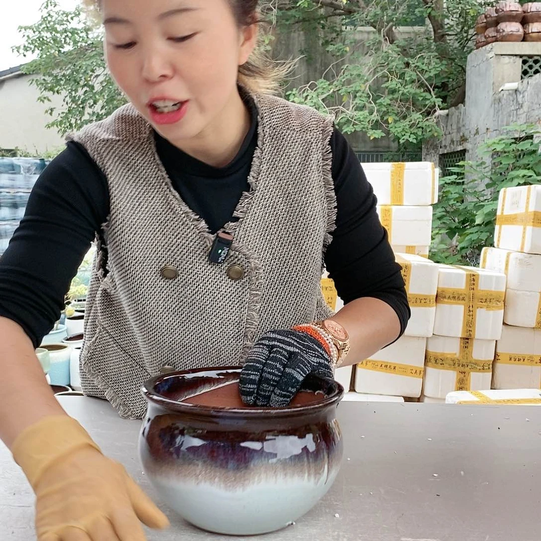 红陶20CM以下王嫂花盆1019-38