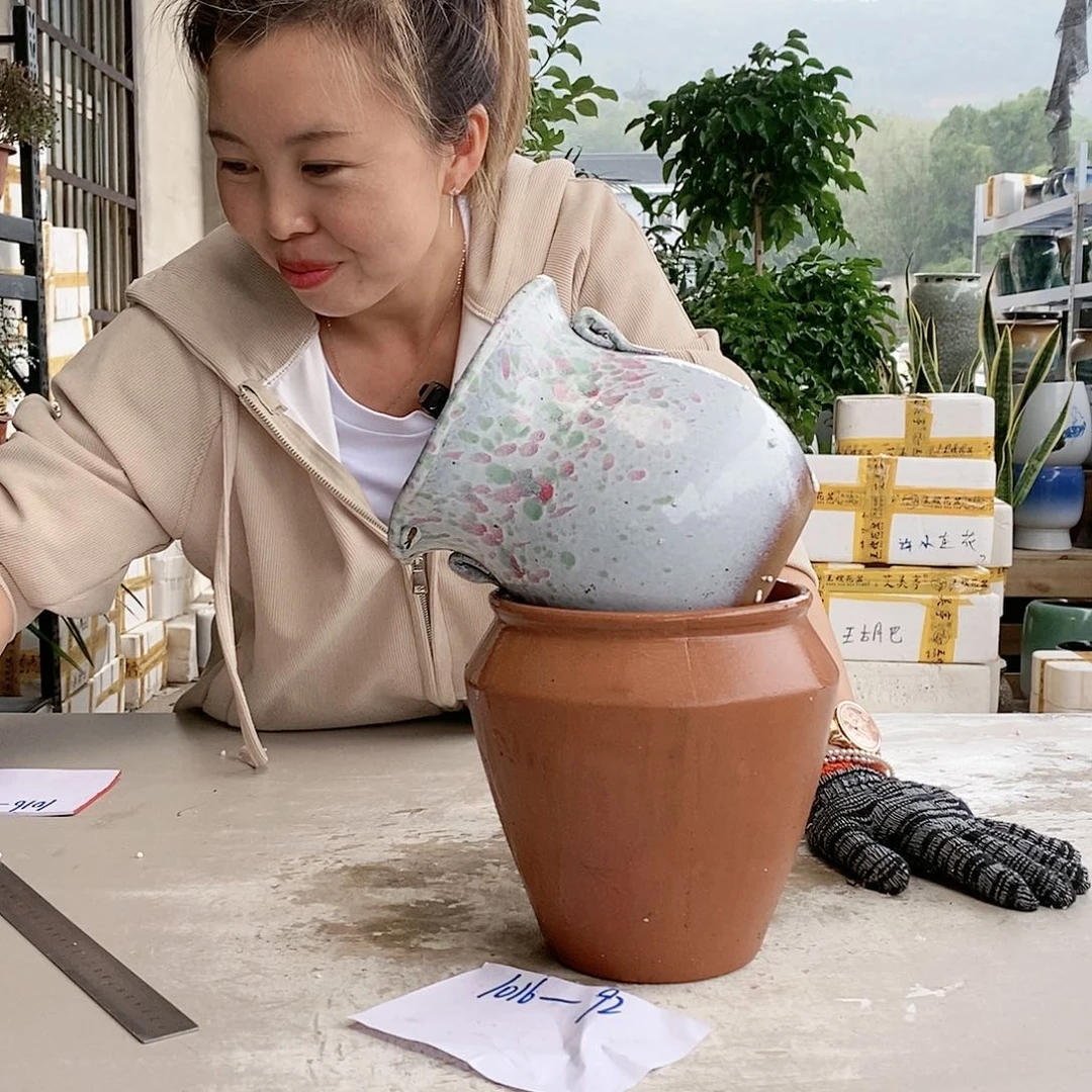 红陶20CM以下王嫂花盆1016-92