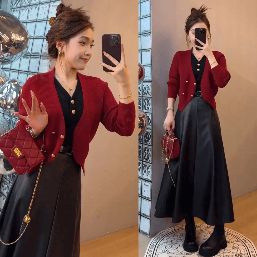 时尚设计感小香风气质假两件毛衣针织开衫+韩版A字显瘦半身皮裙