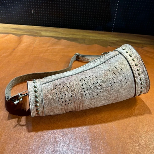 手工包复古个性腰鼓牛皮斜挎包