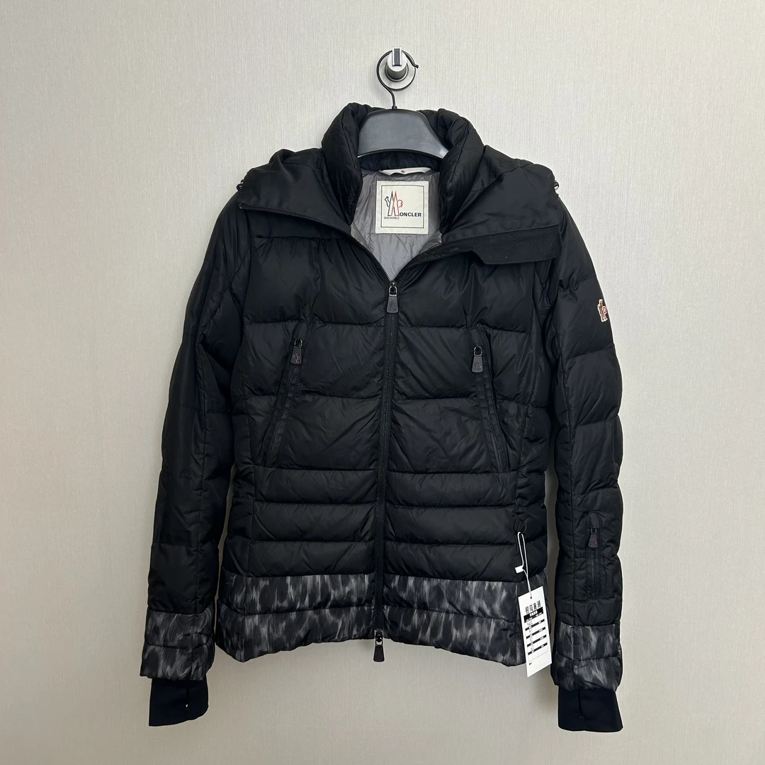 Moncler/盟可睐黑色羽绒服夹克/3码/95新/公价13000