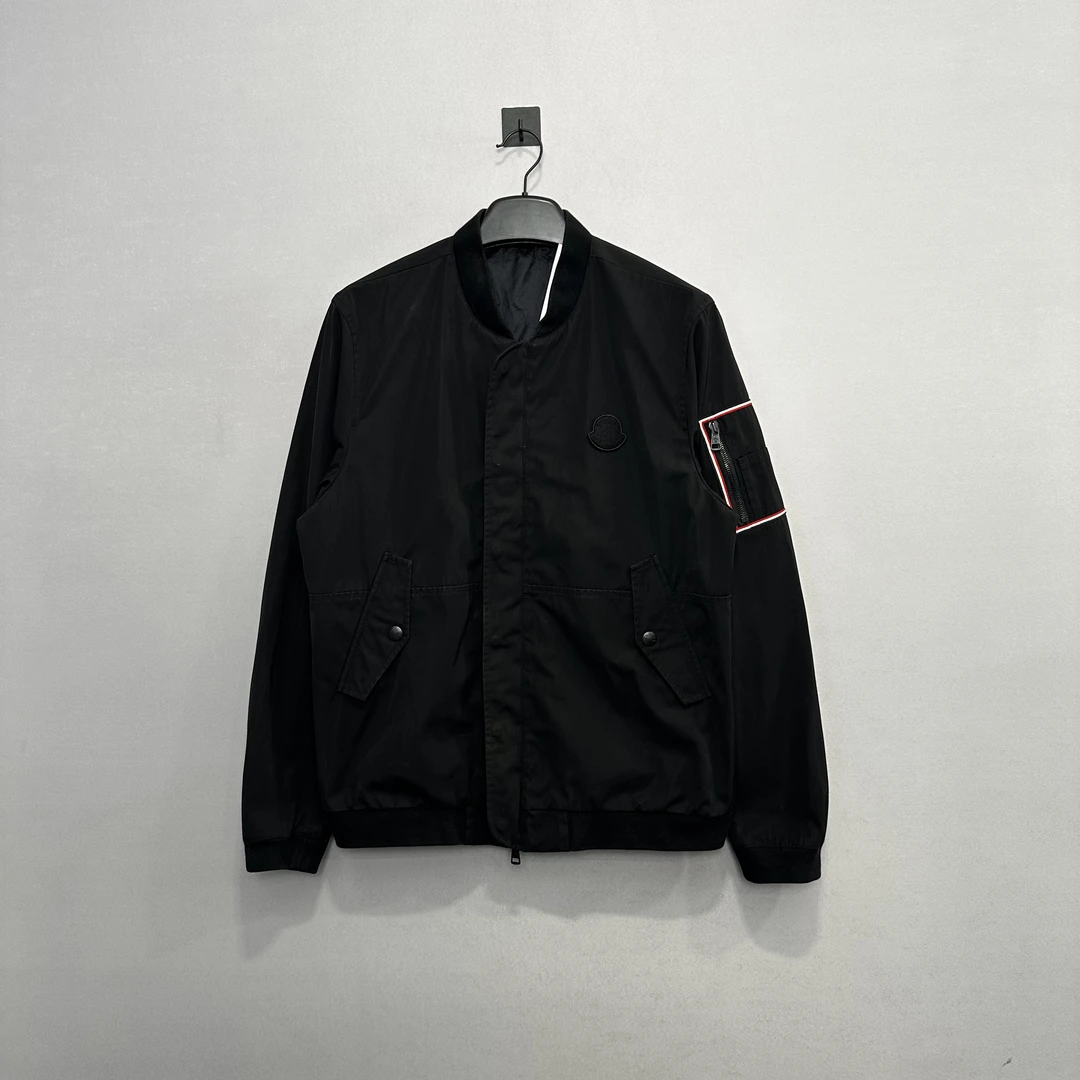 Moncler/盟可睐徽标飞行员夹克/3码/95新/公价10900