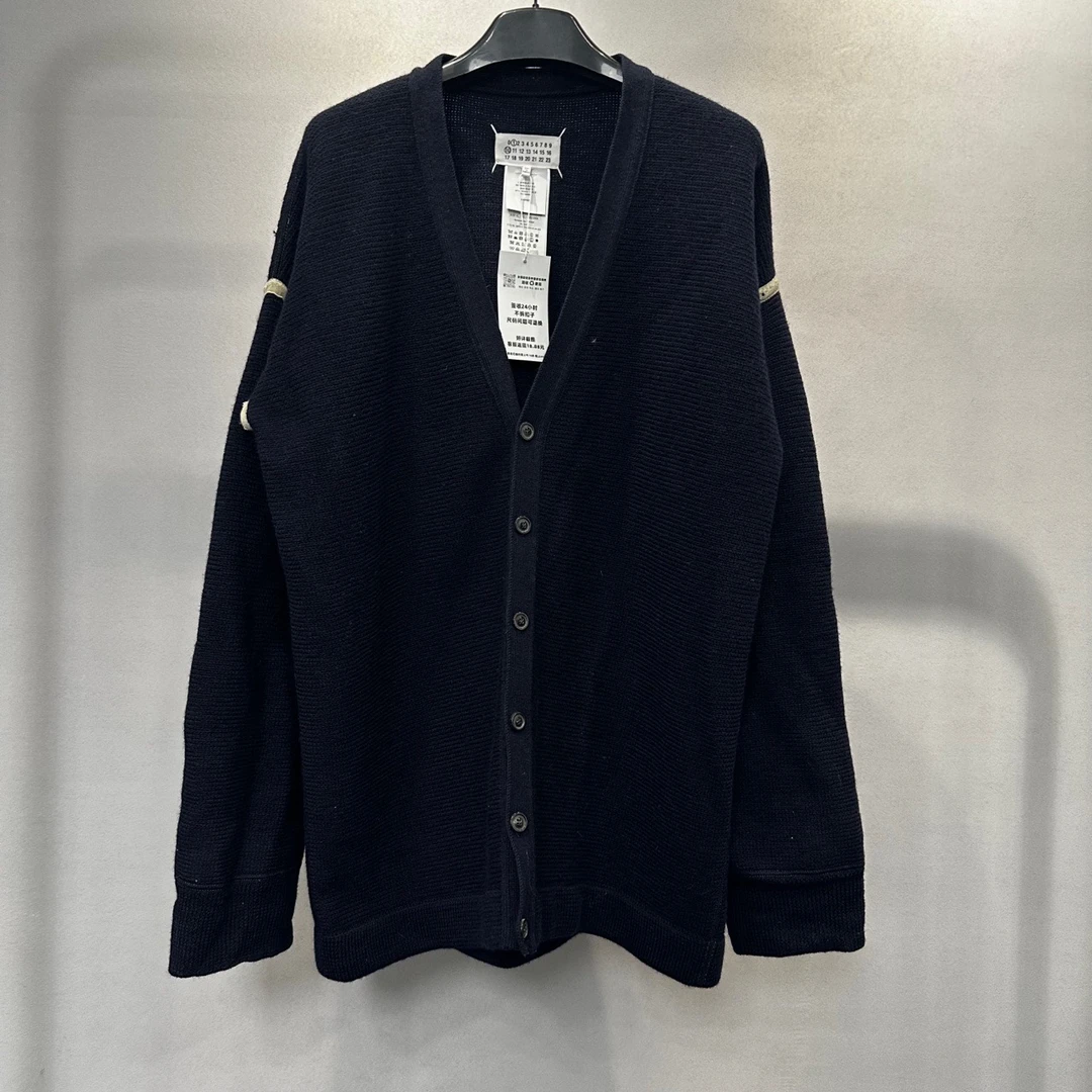 Maison Margiela/新款肘部贴花单排扣v领针织衫/XL99新公价11900