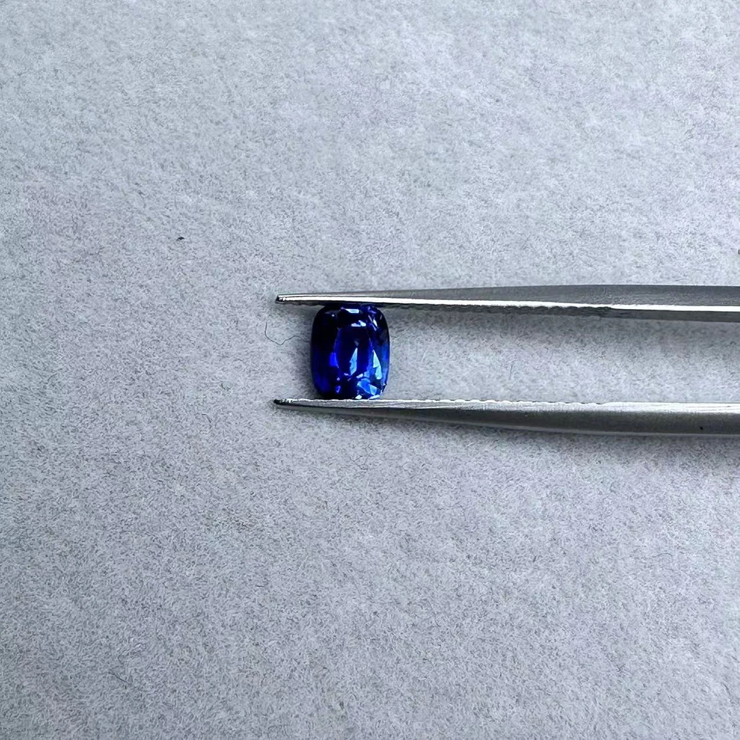 31104-s30/皇家蓝蓝宝石/无烧/枕形/1.2ct